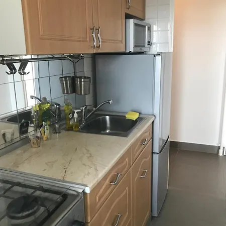 Pillango Parki Kis Lakas 15 Percre A Belvarostol Budapest