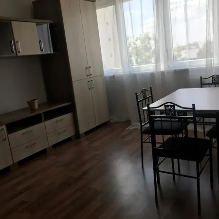 Pillango Parki Kis Lakas 15 Percre A Belvarostol Apartment Budapest