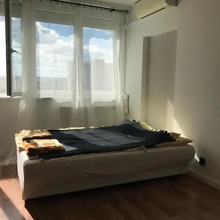 Lejlighed Pillango Parki Kis Lakas 15 Percre A Belvarostol Budapest